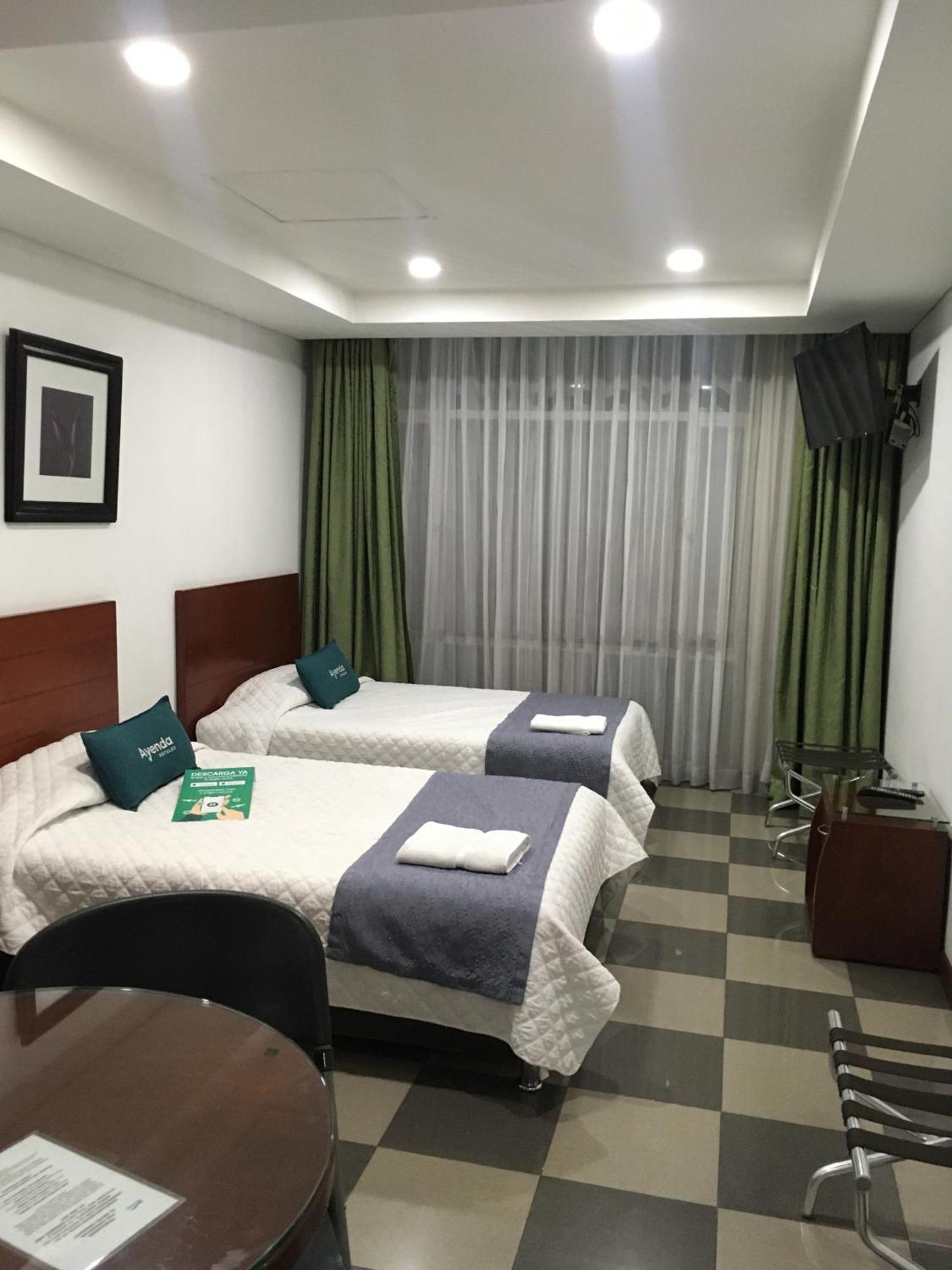 Ayenda 1043 Kafir Hotel Bogota Buitenkant foto