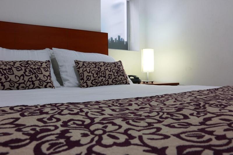 Ayenda 1043 Kafir Hotel Bogota Buitenkant foto